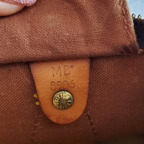 SOLD! BUNDLE Speedy 35 & Trifold Wallet - Picture 11 of 16